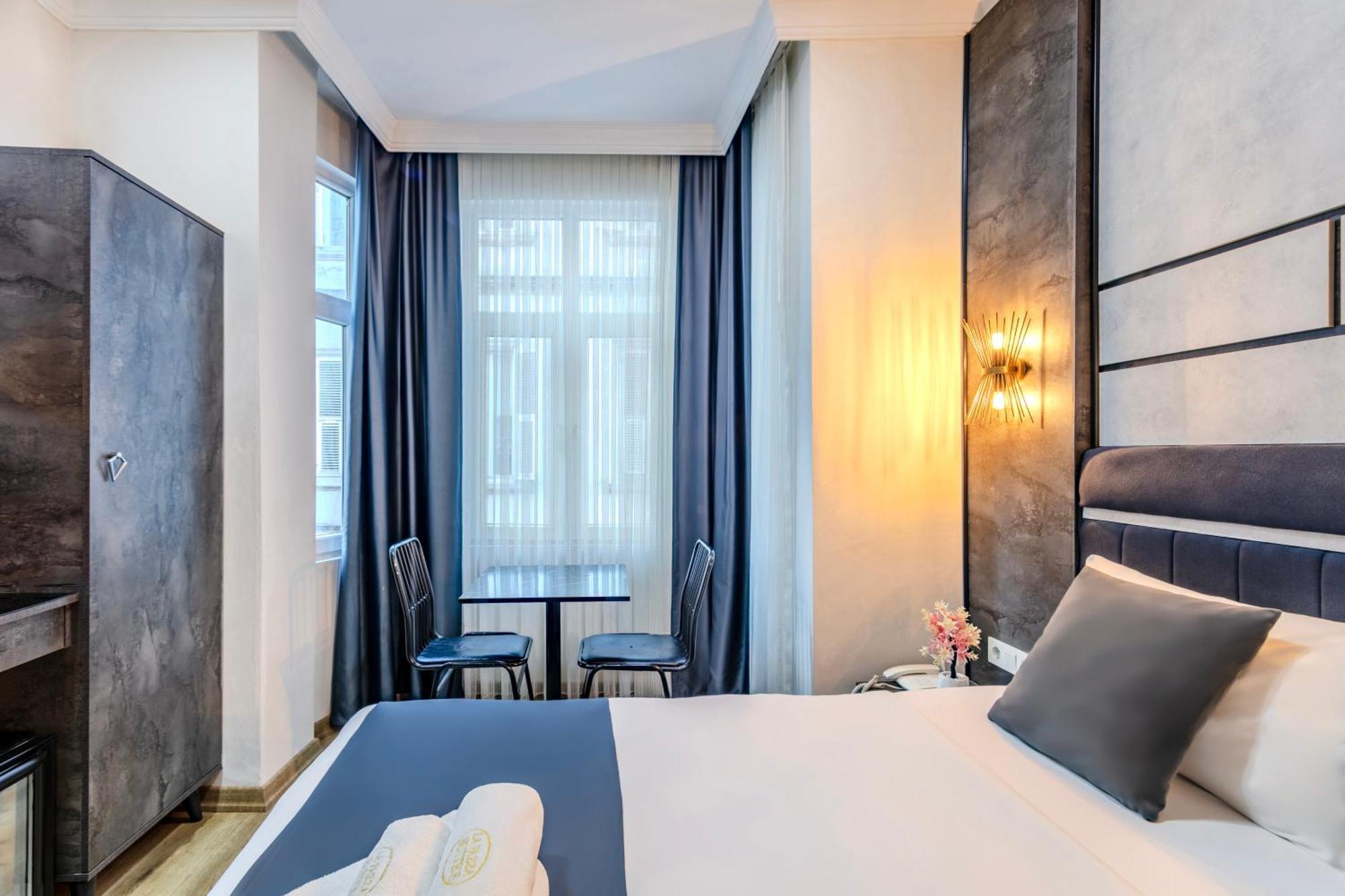 La Pazza Suites Istanbul Exterior photo